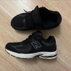 New balance shoes